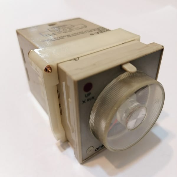 تایمر امرون (Omron) مدل H3BA-8